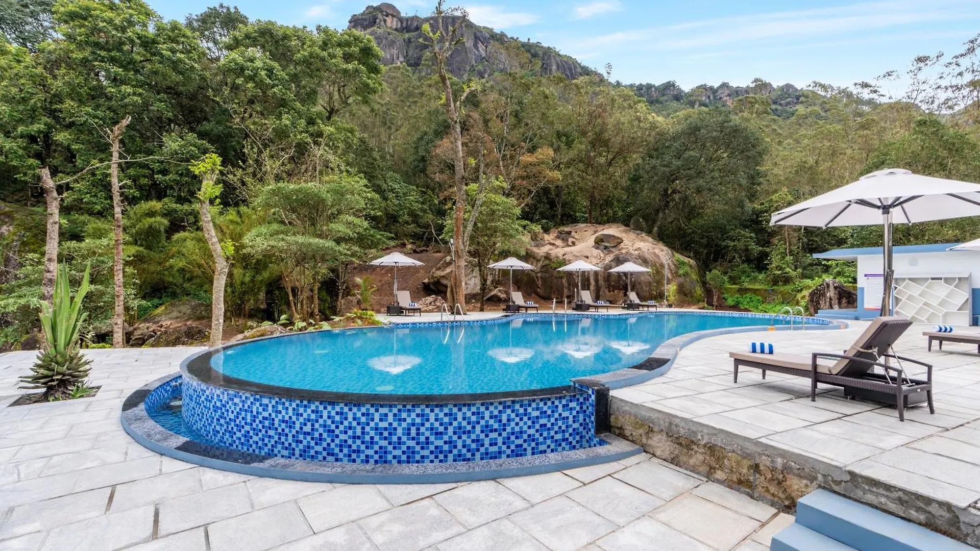 Resort Sterling Munnar Hotel